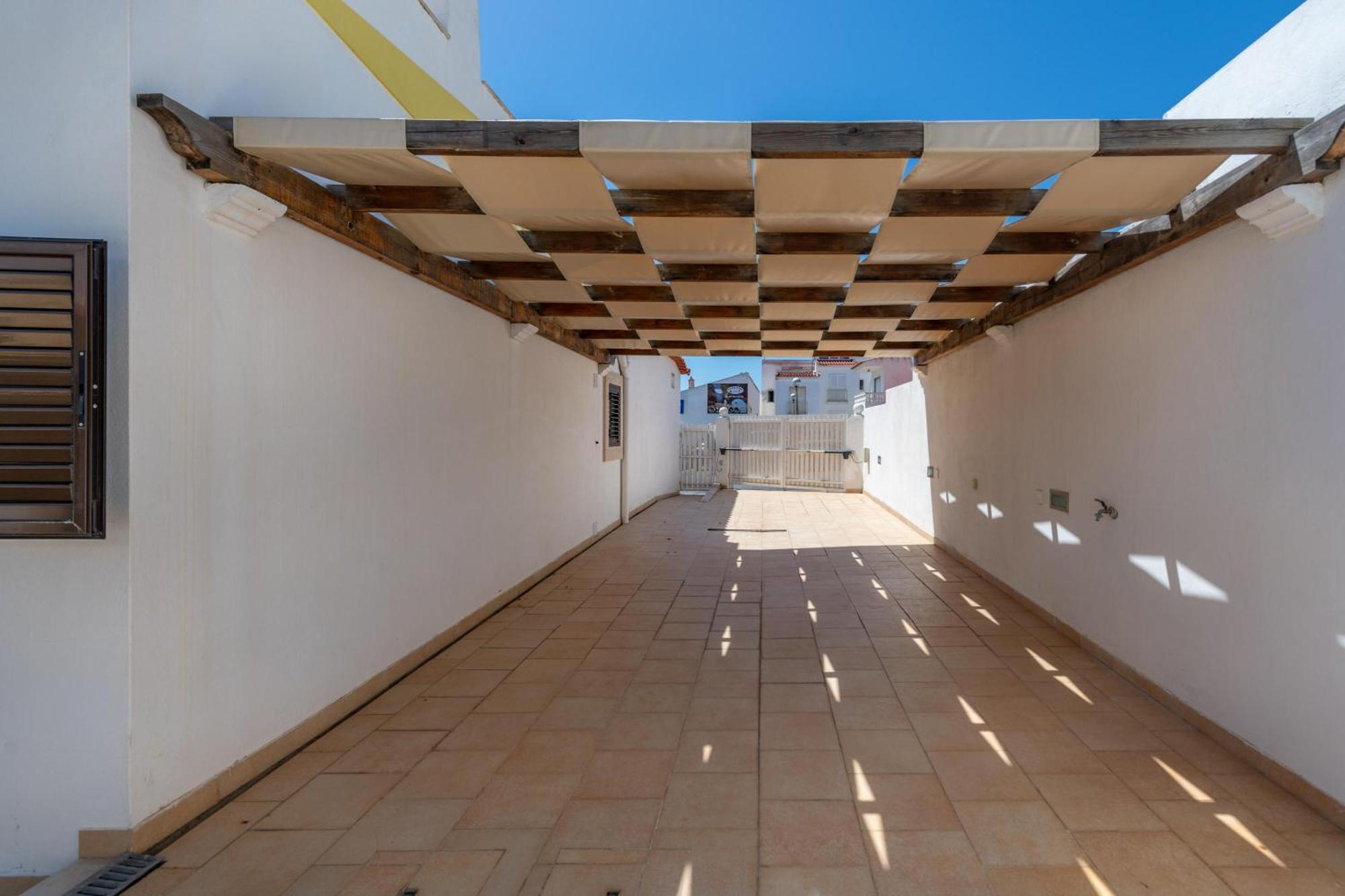 Ancora - Nex To The - Parking - Swimming Pool - By Bedzy Villa