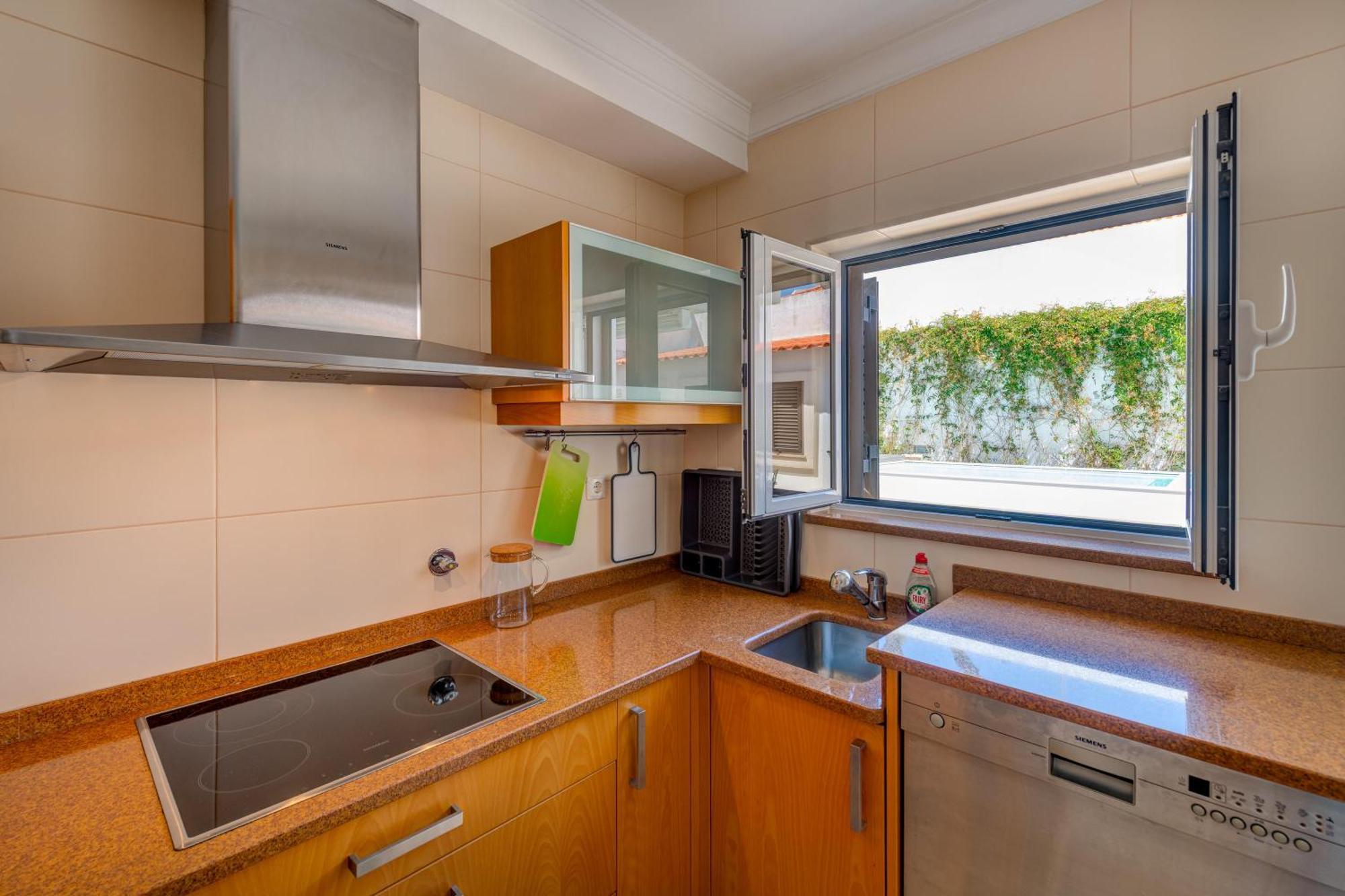 Ancora - Nex To The - Parking - Swimming Pool - By Bedzy Villa *