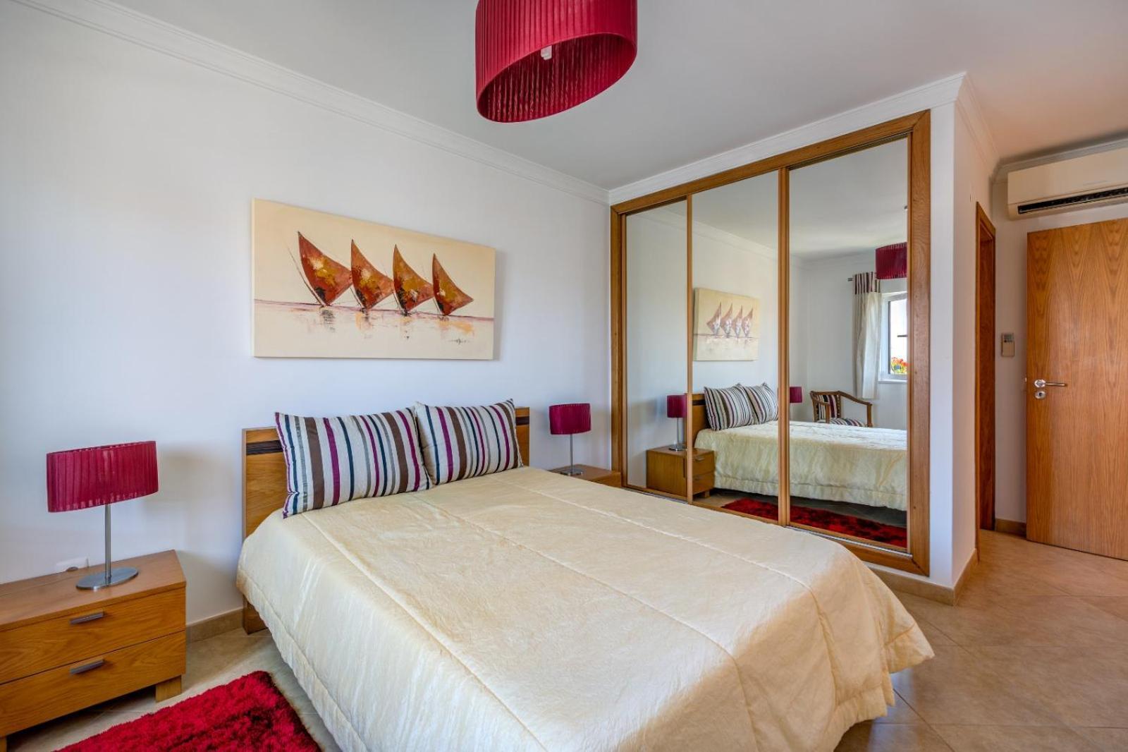 Villa Ancora - Nex To The - Parking - Swimming Pool - By Bedzy *